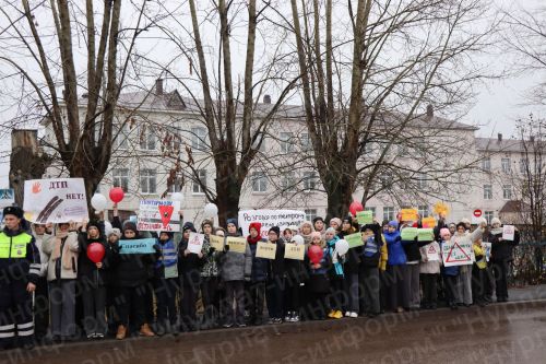 В Нурлате прошли мероприятия в рамках Дня памяти жертв ДТП
