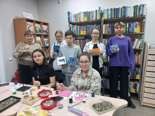 Увлекательный мастер-класс прошел в центральной библиотеке Нурлата