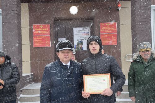 В Нурлате после капремонта торжественно открыли здание военкомата