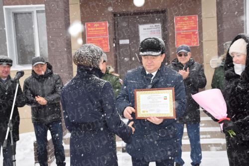 В Нурлате после капремонта торжественно открыли здание военкомата