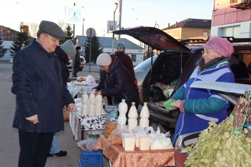 В Нурлате проходит праздничная сельскохозяйственная ярмарка