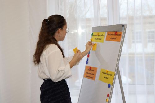 Егор Тарнавский провел урок цифры для нурлатских школьников
