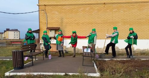 Коллектив «Буратино» провел осенний субботник