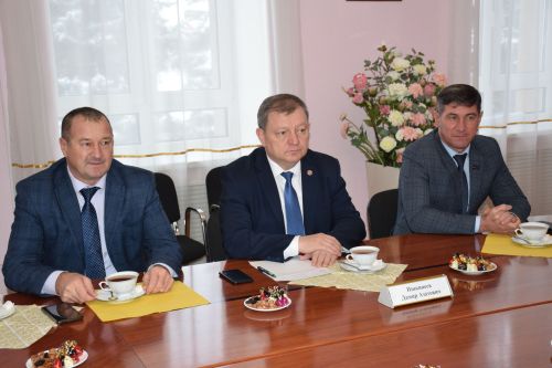 Дамир Ишкинеев встретился с мобилизованными нурлатцами