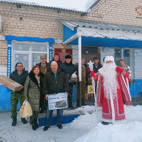 Нурлатские ветераны боевых действий привезли новогодние подарки в детский дом
