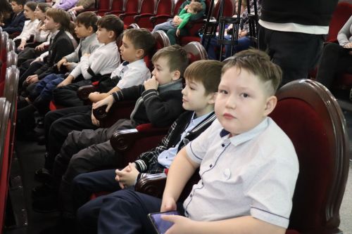 Сегодня в городском Дворце культуры состоялась Елка главы района