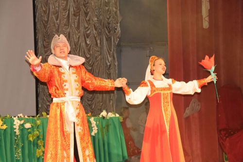 Сегодня в городском Дворце культуры состоялась Елка главы района