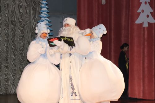 Сегодня в городском Дворце культуры состоялась Елка главы района