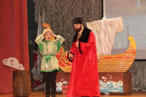 Сегодня в городском Дворце культуры состоялась Елка главы района