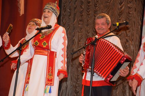 В Нурлате торжественное закрытие Года национальных культур и традиций прошло в обновленном зале Дворца культуры