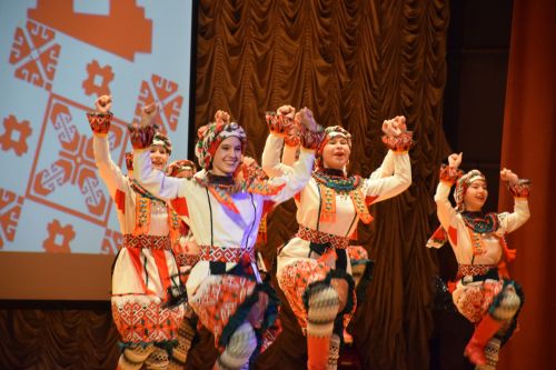 В Нурлате торжественное закрытие Года национальных культур и традиций прошло в обновленном зале Дворца культуры
