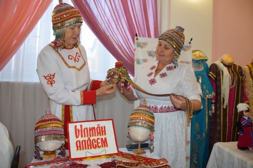 В Нурлате торжественное закрытие Года национальных культур и традиций прошло в обновленном зале Дворца культуры