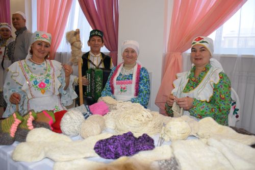 В Нурлате торжественное закрытие Года национальных культур и традиций прошло в обновленном зале Дворца культуры