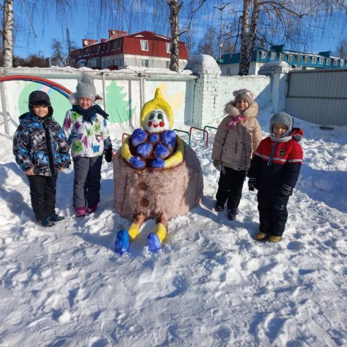 В детском саду «Росинка» появился «Снежный городок Эколят»