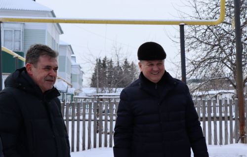 Алмаз Ахметшин посетил врачебную амбулаторию в микрорайоне сахароваров в Нурлате