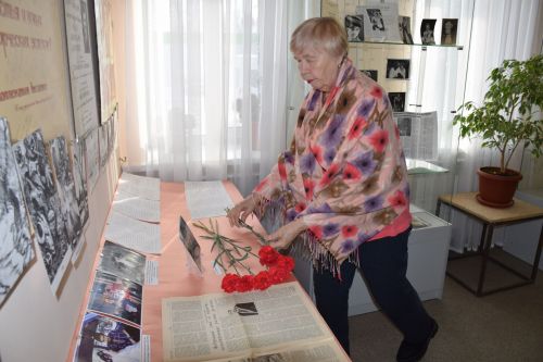 Нурлатская делегация посетила могилу земляка Гакиля Сагирова в день его 85-летия