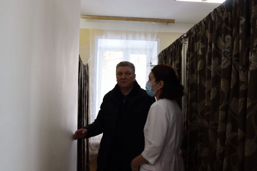 Алмаз Ахметшин посетил врачебную амбулаторию в микрорайоне сахароваров в Нурлате