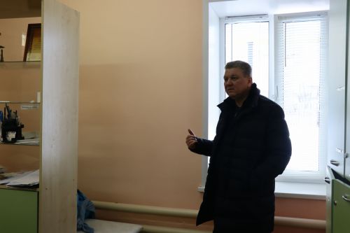 Алмаз Ахметшин посетил врачебную амбулаторию в микрорайоне сахароваров в Нурлате