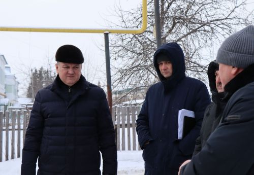 Алмаз Ахметшин посетил врачебную амбулаторию в микрорайоне сахароваров в Нурлате