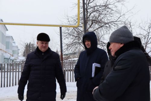 Алмаз Ахметшин посетил врачебную амбулаторию в микрорайоне сахароваров в Нурлате