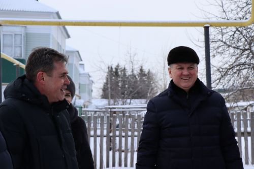 Алмаз Ахметшин посетил врачебную амбулаторию в микрорайоне сахароваров в Нурлате