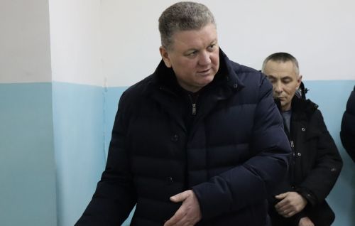 Алмаз Ахметшин посетил врачебную амбулаторию в микрорайоне сахароваров в Нурлате