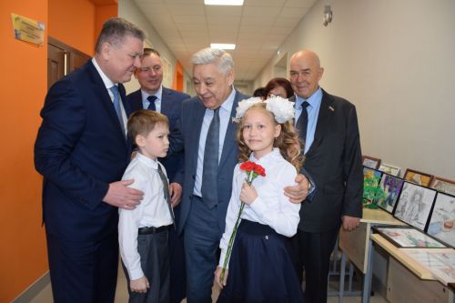 Фарид Мухаметшин посетил школу №1 города Нурлат