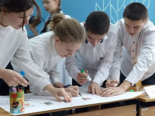 В Бурметьевской средней школе прошел парламентский урок