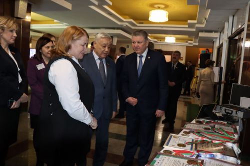 В Нурлате в работе сессии принял участие Фарид Мухаметшин