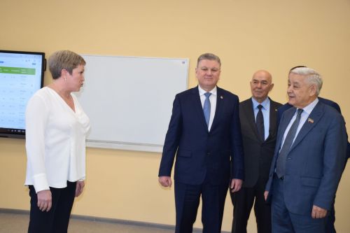 Фарид Мухаметшин посетил школу №1 города Нурлат