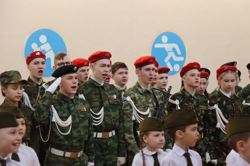 В Нурлате прошел смотр строя и песни среди учащихся