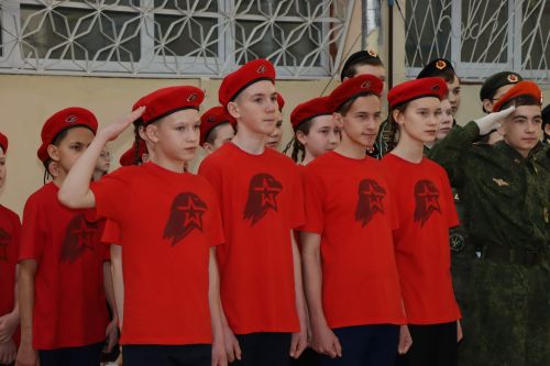 В Нурлате прошел смотр строя и песни среди учащихся