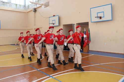 В Нурлате прошел смотр строя и песни среди учащихся