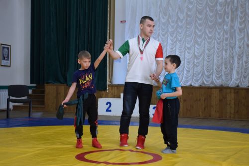 В Нижнем Нурлате проходит открытый турнир по корэш памяти Миншакира Бакирова