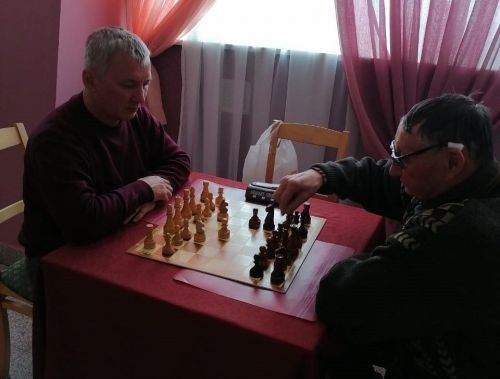 В Нурлате в турнирах по шахматам и шашкам, посвященным Дню защитника Отечества, приняли участие и юные шахматисты