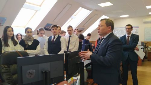 Для нурлатских старшеклассников провели профориентационный день