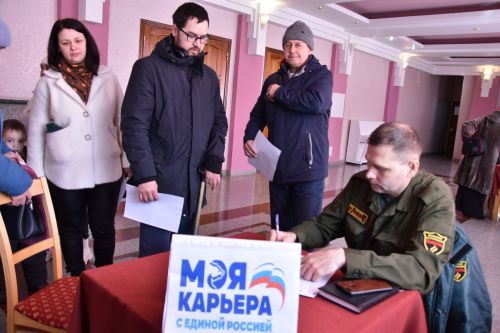 На ярмарке вакансий в Нурлате предложили рабочие места людям с ограниченными возможностями здоровья
