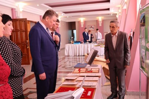 В Нурлате дали старт Году педагога и наставника