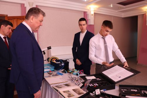 В Нурлате дали старт Году педагога и наставника