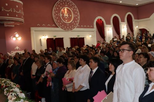 В Нурлате дали старт Году педагога и наставника