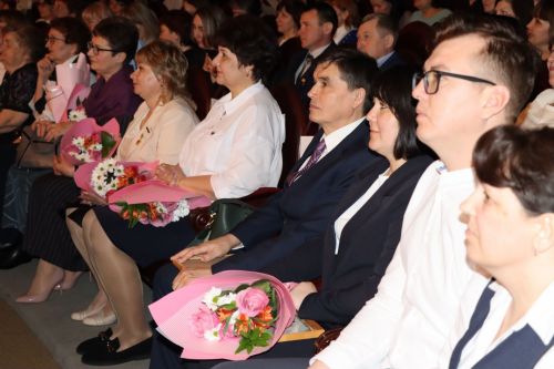 В Нурлате дали старт Году педагога и наставника