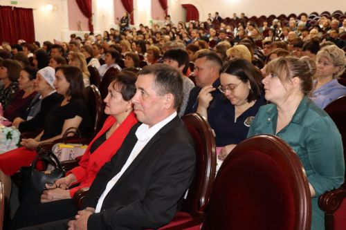 В Нурлате дали старт Году педагога и наставника