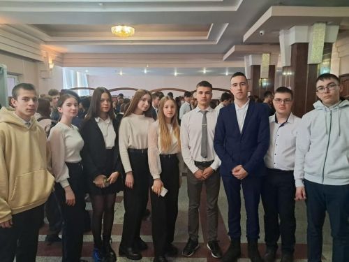 Нурлатские старшеклассники побывали на спектакле