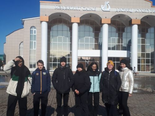 Нурлатские старшеклассники побывали на спектакле