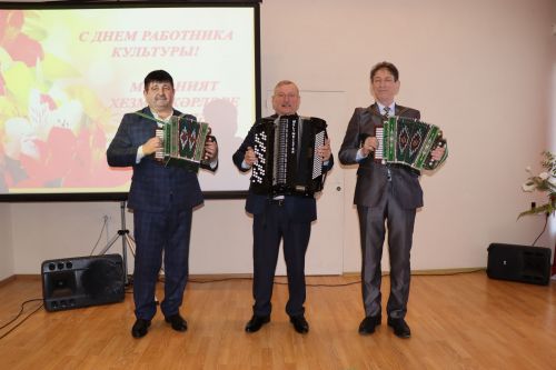 В Нурлате чествовали работников культуры