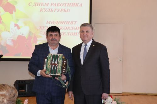 В Нурлате чествовали работников культуры