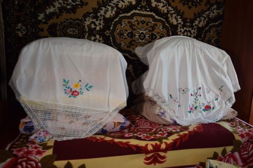 В день своего 95-летия Елизавета Павловна Сенькина из Абрыскина для своих гостей спела песни на чувашском языке