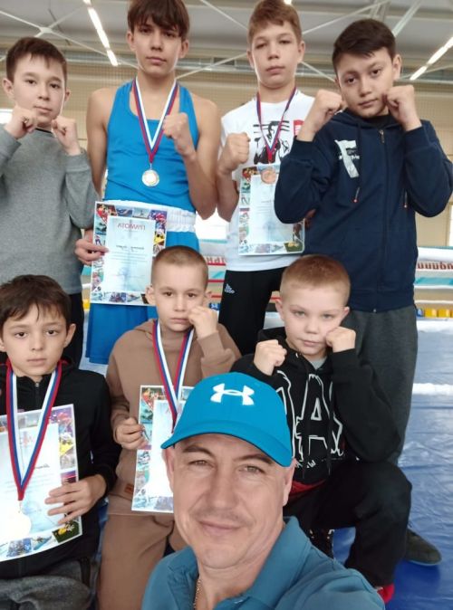 Нурлатские боксеры одержали победу в турнире по боксу