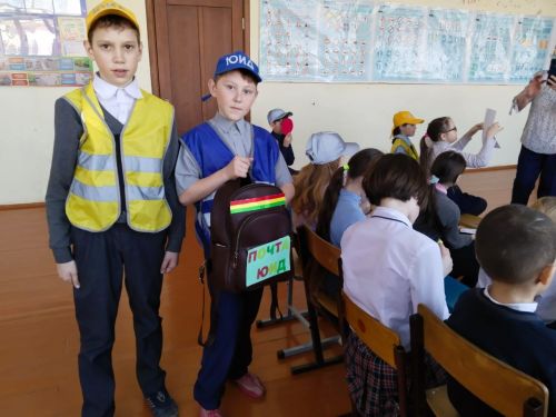 Учащиеся Старо-Челнинской школы повторяют ПДД