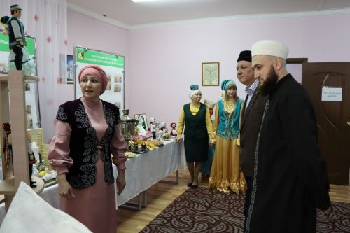 Глава района Алмаз Ахметшин провел ифтар для нурлатцев